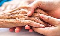 اصول خود مراقبتی ویژه سالمندان و خانواد ه ایشان در پیشگیری از کووید -19 